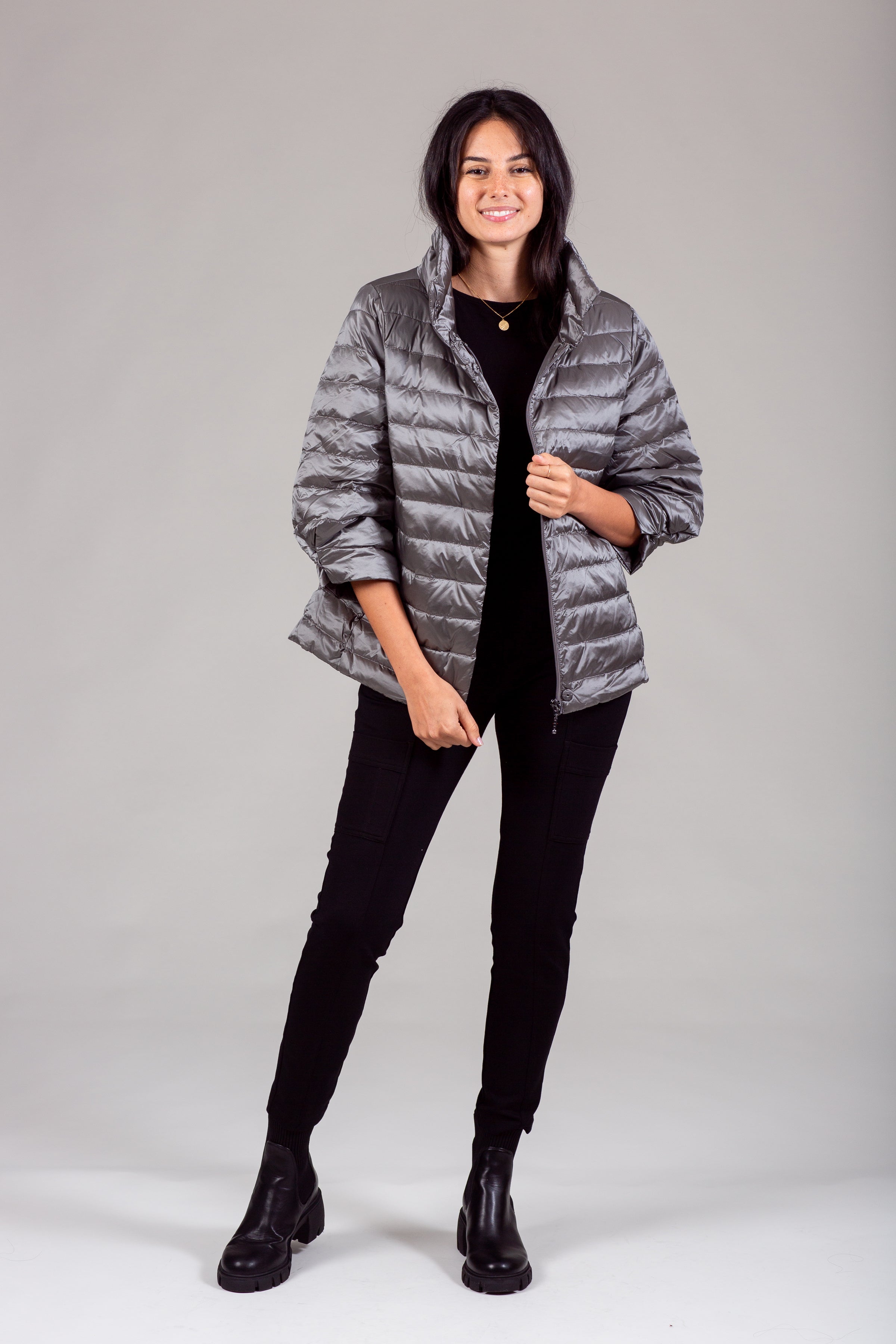 【DISCERNMENT】Crop glossy padding Iridescent Crop Sleeve Puffer Jacket – MyAnorak